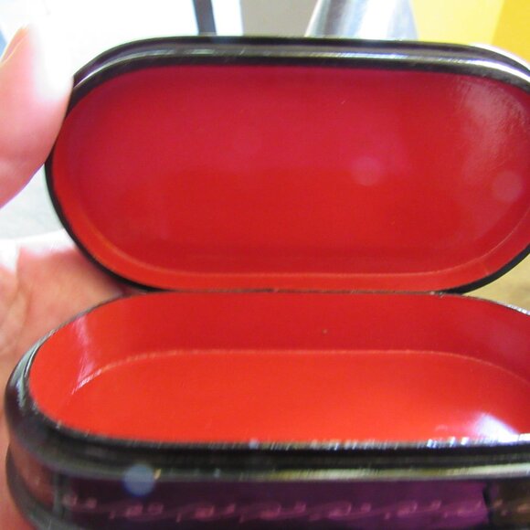 Hand Painted Poland Box Signed - Picture 4 of 5